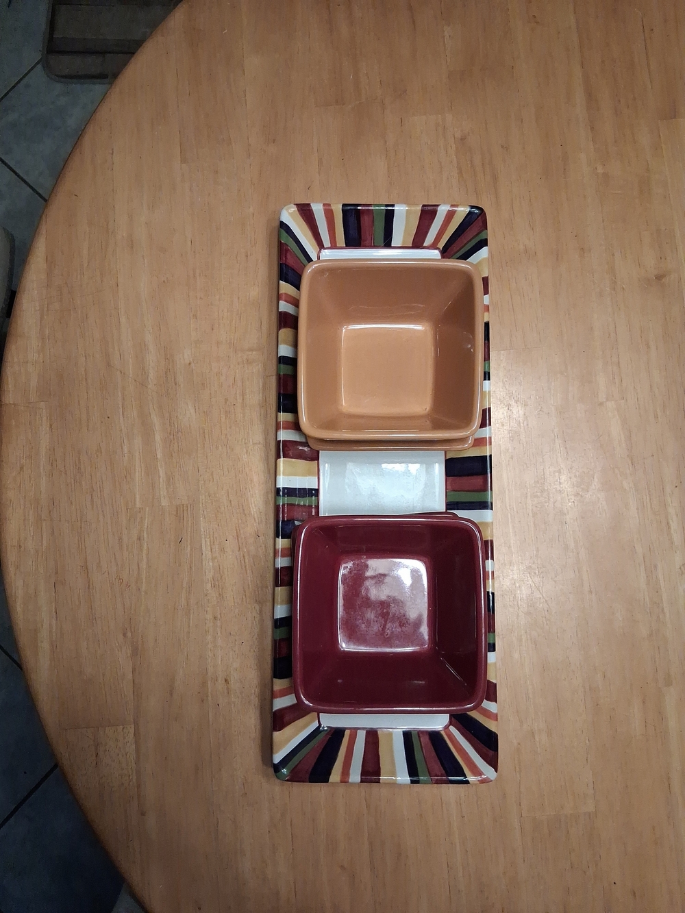 Pampered Chef Simple Additions 5 Piece Set- Snack Serving Bowls And Striped Tray